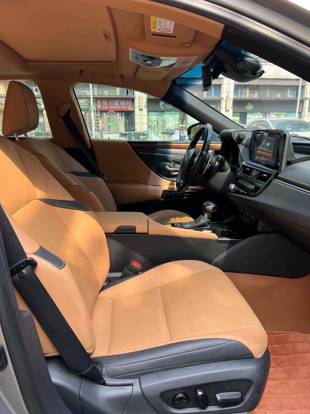 Lexus ES 2023 260 Excellence – фото 9