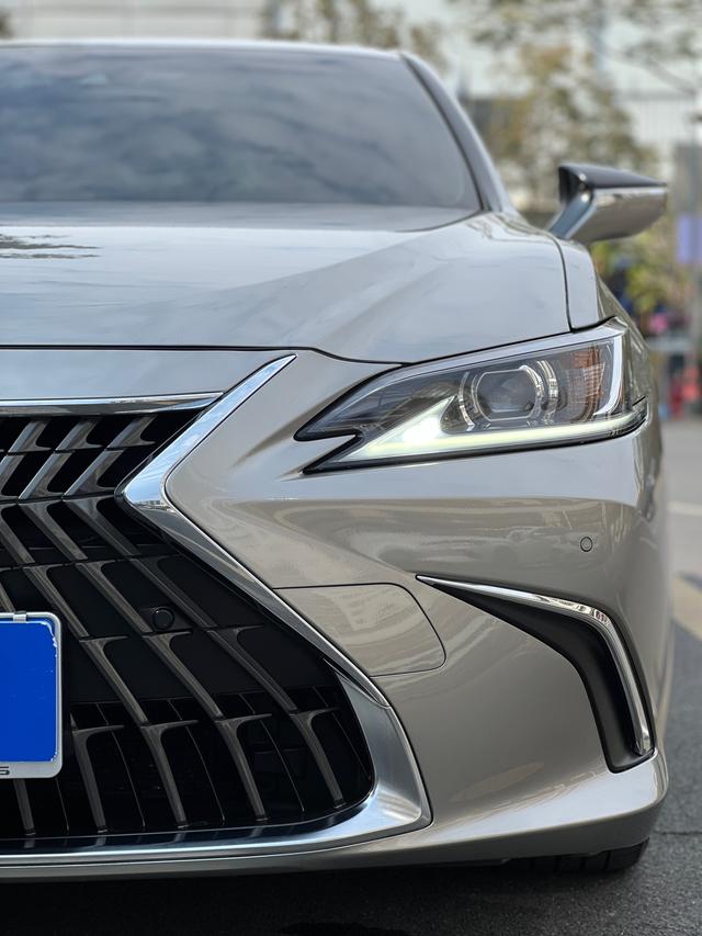 Lexus ES 2023 260 Excellence – фото 13