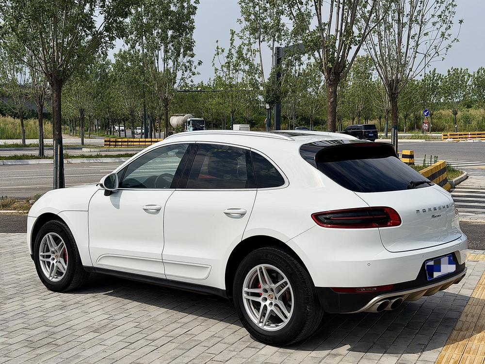 Porsche Macan 2016 Macan 2.0T