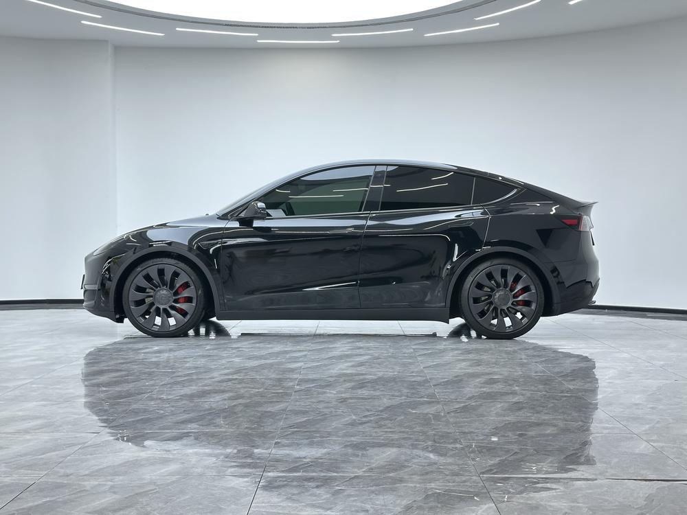 Tesla Model Y 2021 Performance AWD