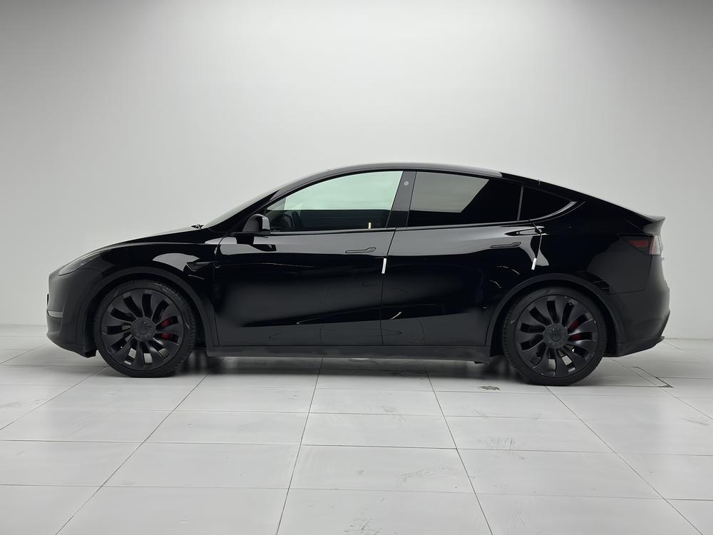 Tesla Model Y 2021 Performance AWD