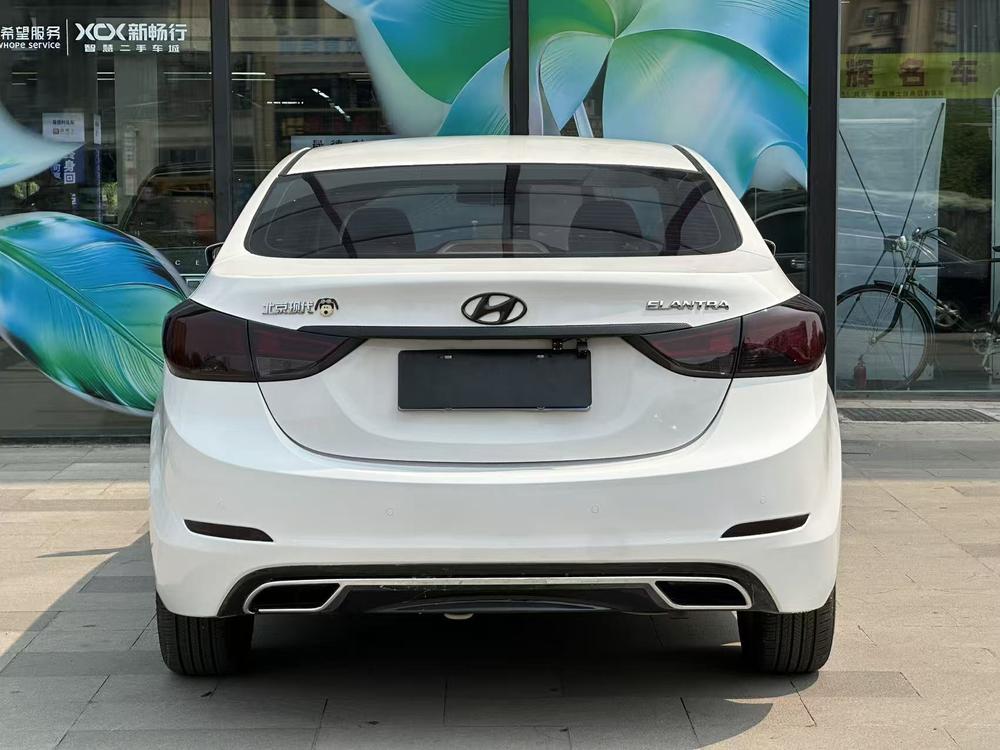 Hyundai Elantra 2016 1.6L Automatic Smart