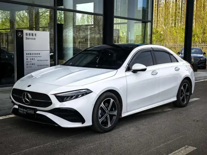 Mercedes-Benz A-class 2025 Model A 200 L Fashion Edition