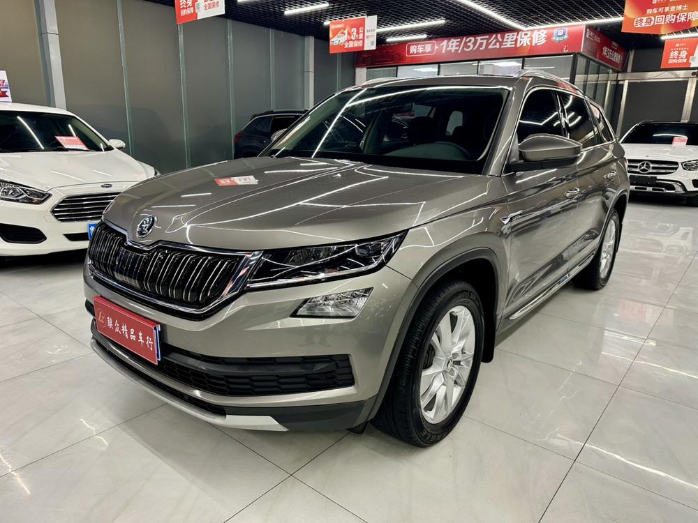 Skoda Kodiaq Модель 2018 года комплектация TSI330 7 seat 2WD Luxury Premium Edition
