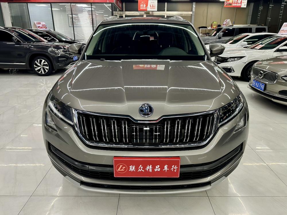 Skoda Kodiaq Модель 2018 года комплектация TSI330 7 seat 2WD Luxury Premium Edition