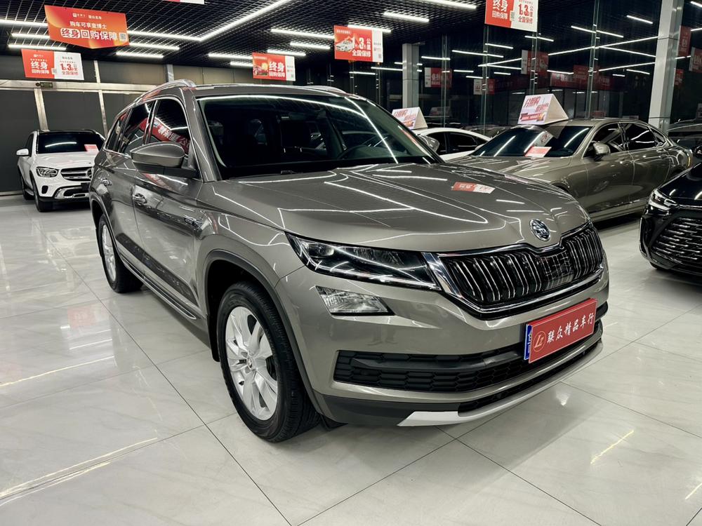 Skoda Kodiaq Модель 2018 года комплектация TSI330 7 seat 2WD Luxury Premium Edition