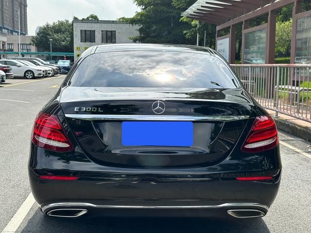 Mercedes-Benz E-Class Модель 2019 года E 200 L – фото 3