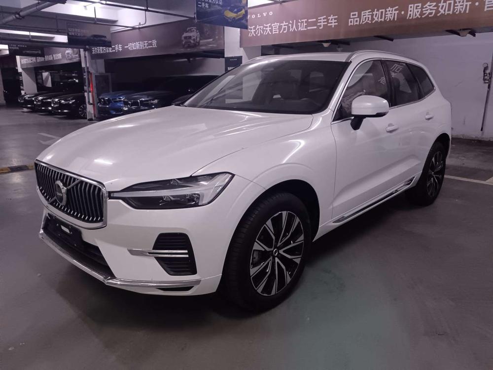 Volvo XC60 2025 B5 AWD Intelligent Far Sport