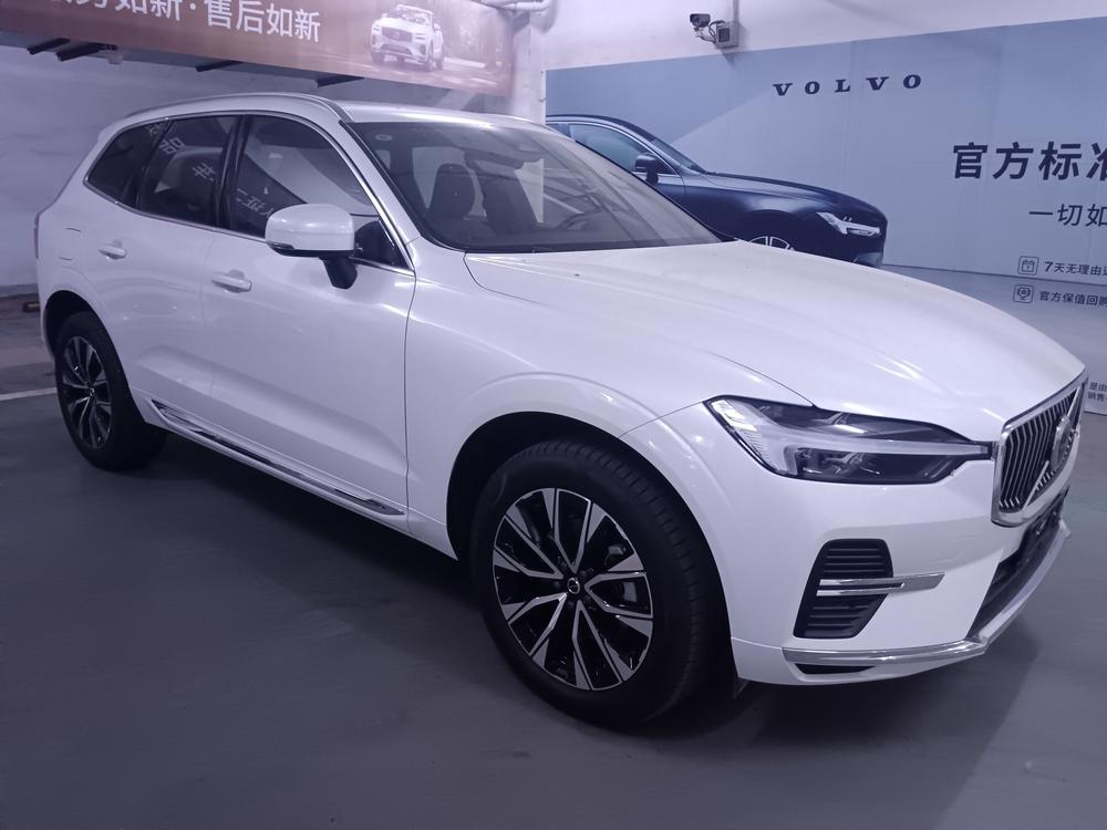 Volvo XC60 2025 B5 AWD Intelligent Far Sport