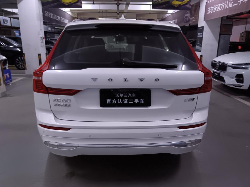 Volvo XC60 2025 B5 AWD Intelligent Far Sport