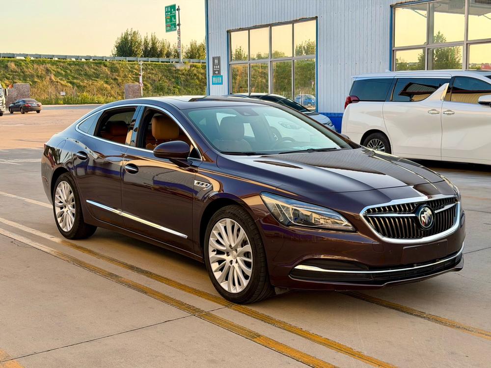 Buick LaCrosse Модель 2018 года 28T Luxury