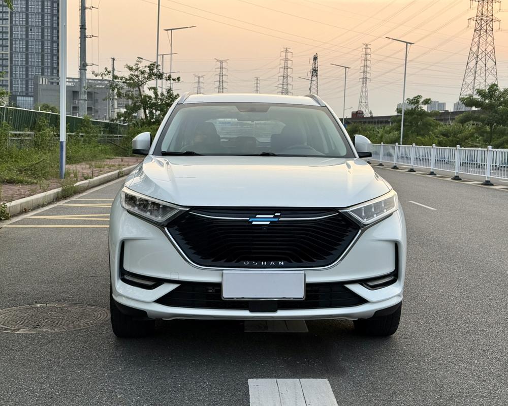 Changan Auchan X7 Модель 2020 года 1.5T автоматическое Prestige