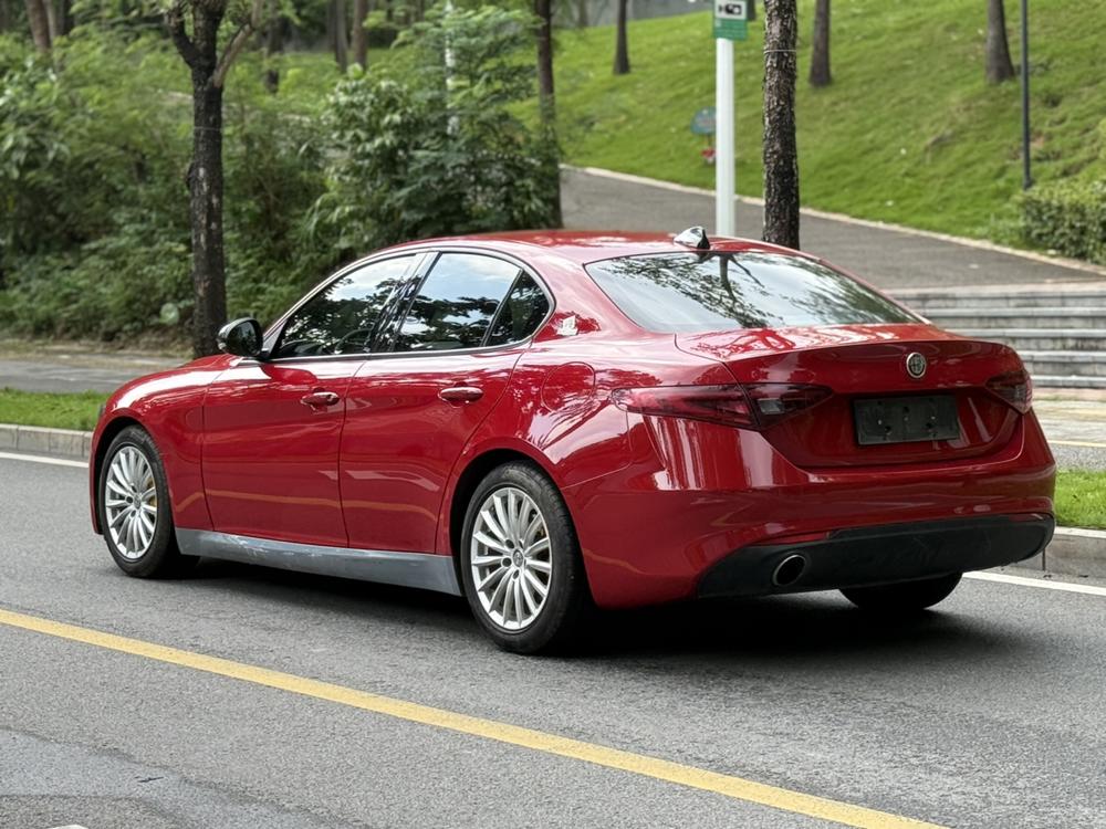 Alfa Romeo Giulia 2017 модификация 2.0T 200HP Elite Edition