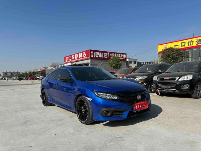 Honda Civic 2016 180TURBO CVT Comfort – фото 3