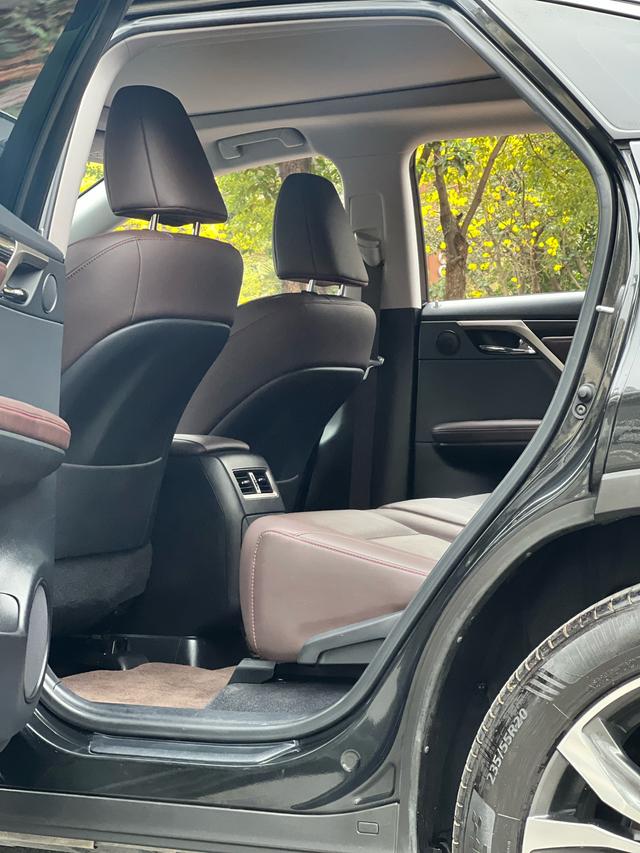 Lexus RX Модель 2020 года комплектация 300 4WD Elegant Edition – фото 10
