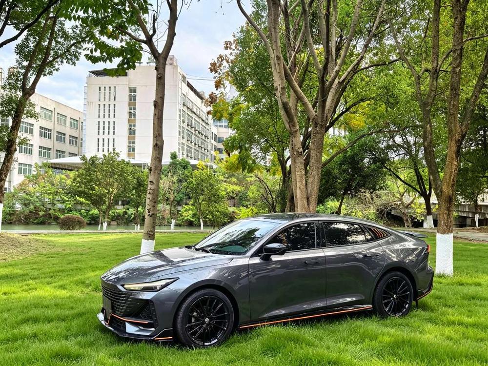 Changan UNI-V 2023 1.5T Sport