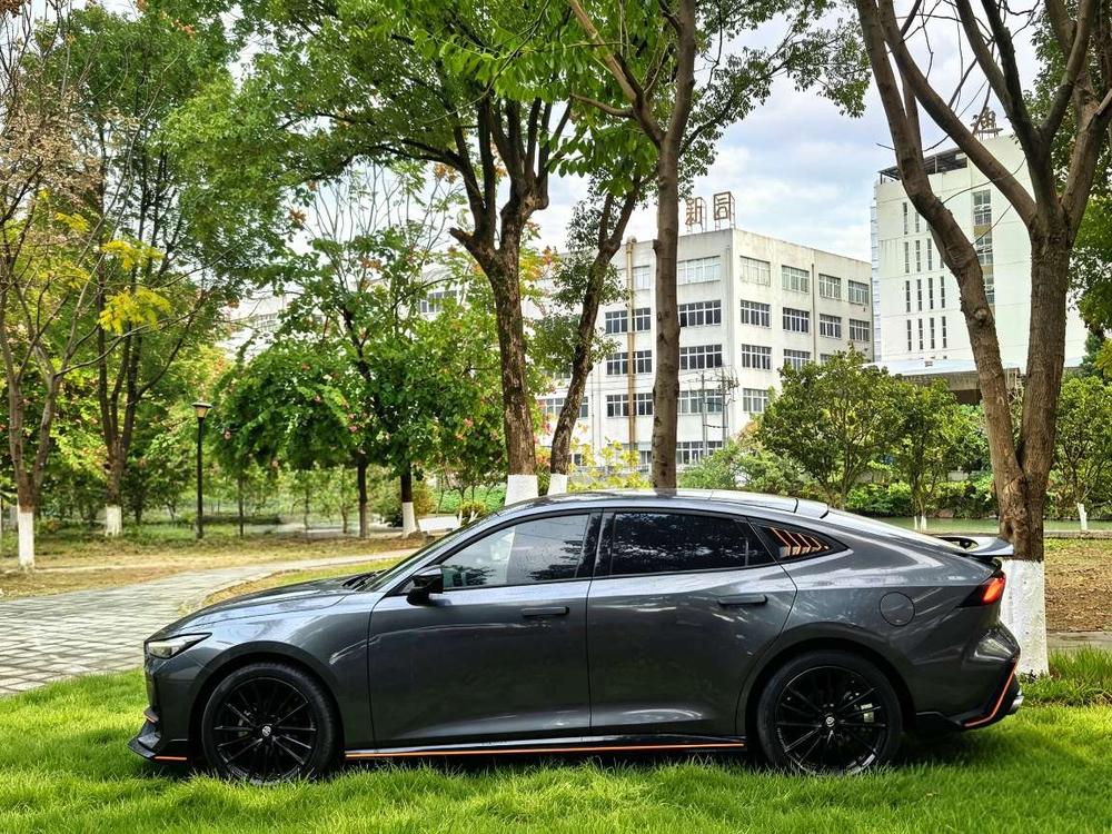 Changan UNI-V 2023 1.5T Sport