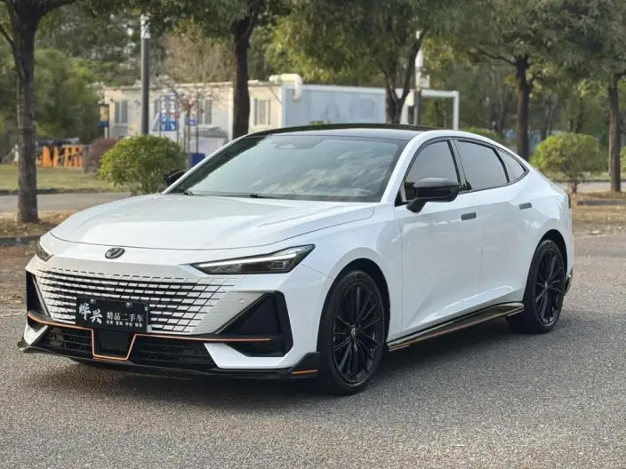 Changan UNI-V 2023 Model 1.5T Sports Edition