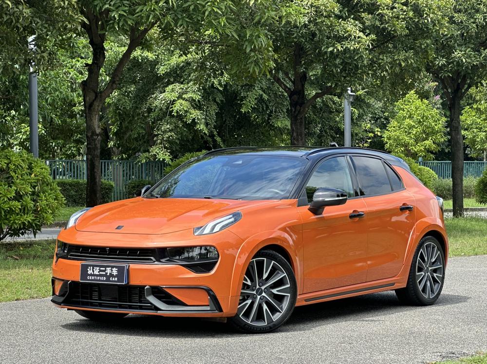 Lynk & Co 02 Hatchback Модель 2021 года 2.0TD Hatchback Halo