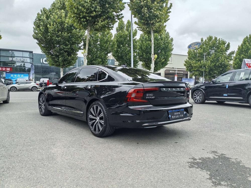 Volvo S90 2023 B5 Smart Enjoy Luxury