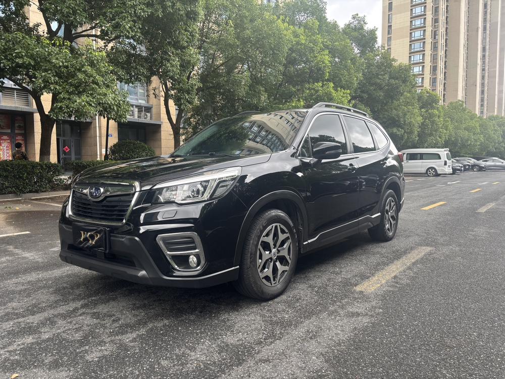 Subaru Forester Модель 2020 года 2.0i Deluxe Edition EyeSight