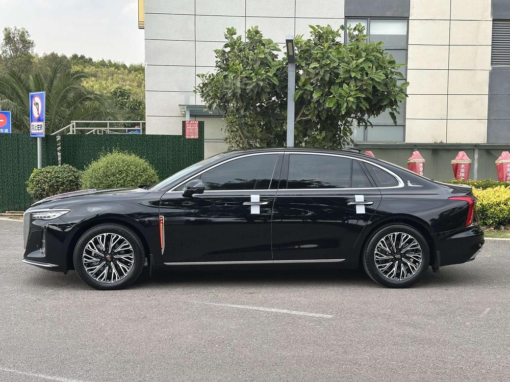 Hongqi H5 2023 2.0T Automatic Smart Connect Flag Smooth