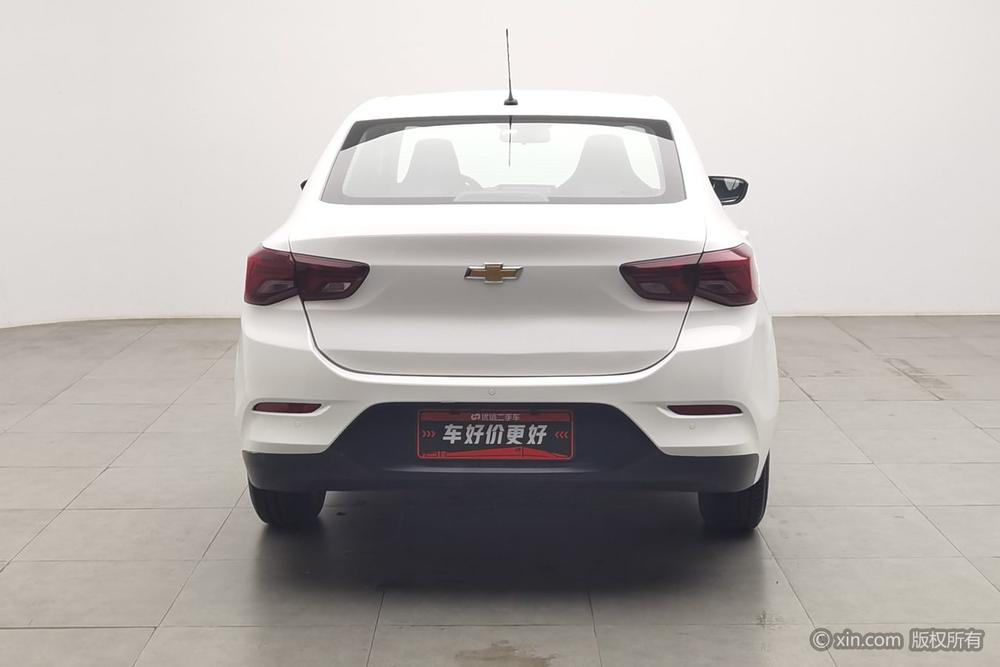 Cavalier Модель 2022 года 325T автоматическое Joy Baojun Edition
