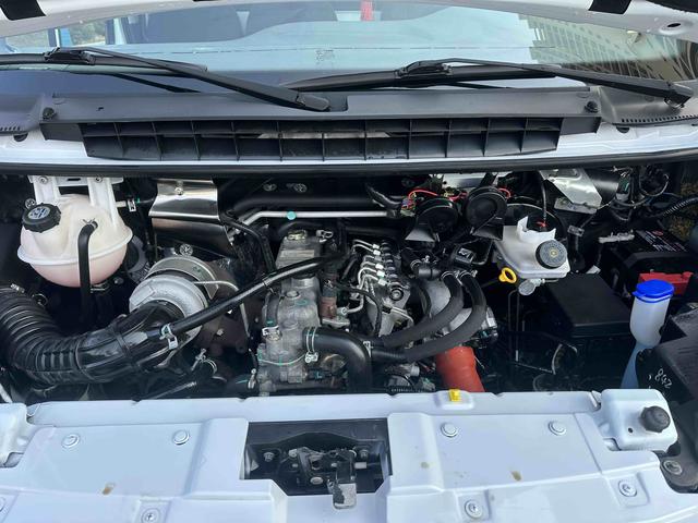 Teshun 2019 2.8T Commercial Short Axle Mid-Roo f 3-Seater China VI JX493