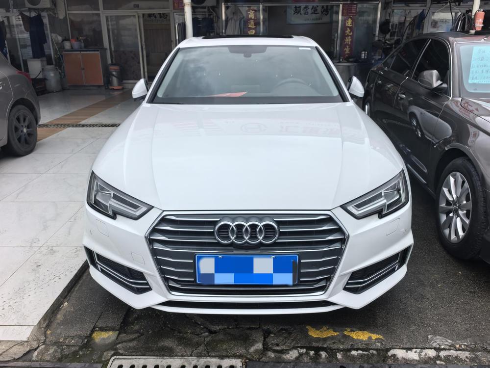 Audi A4L 2018 30th Anniversary 40 TFSI Fashion