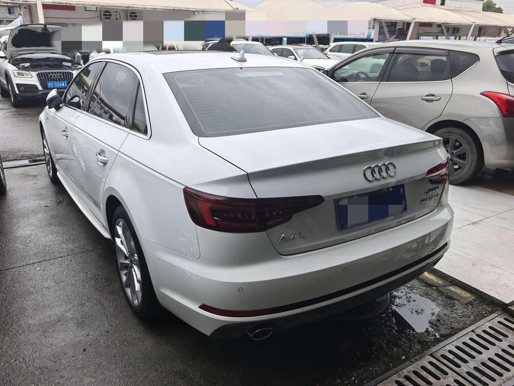Audi A4L 2018 30th Anniversary 40 TFSI Fashion