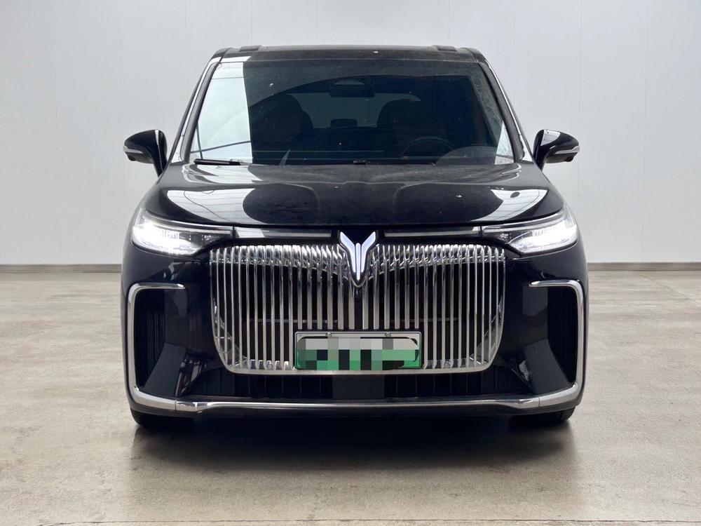 VOYAH Dreamer PHEV 2025 AWD Premium Kunpeng