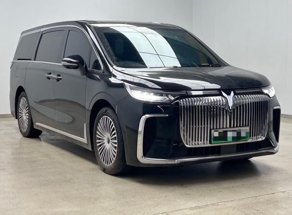 VOYAH Dreamer PHEV 2025 AWD Premium Kunpeng