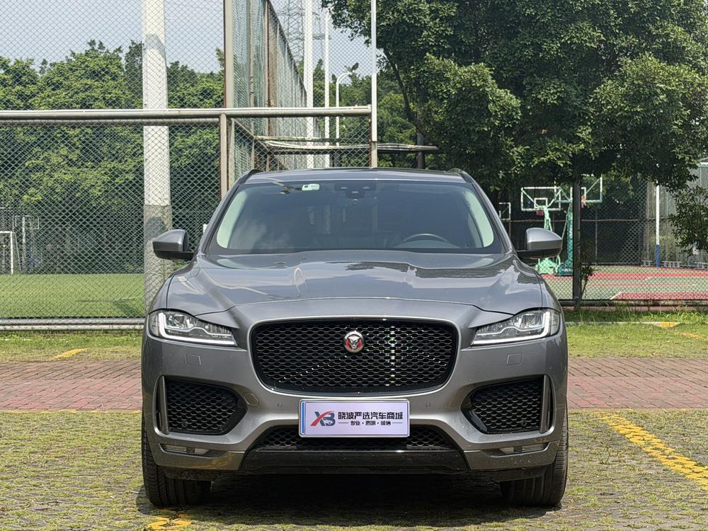 Jaguar F-PACE Модель 2020 года 2.0T 4WD Chequered Flag Edition