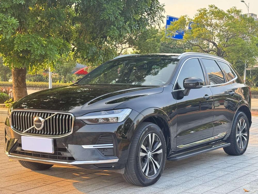 Volvo XC60 2023 B5 AWD Intelligent Refined Luxury