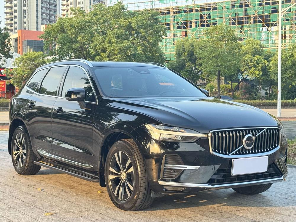 Volvo XC60 2023 B5 AWD Intelligent Refined Luxury