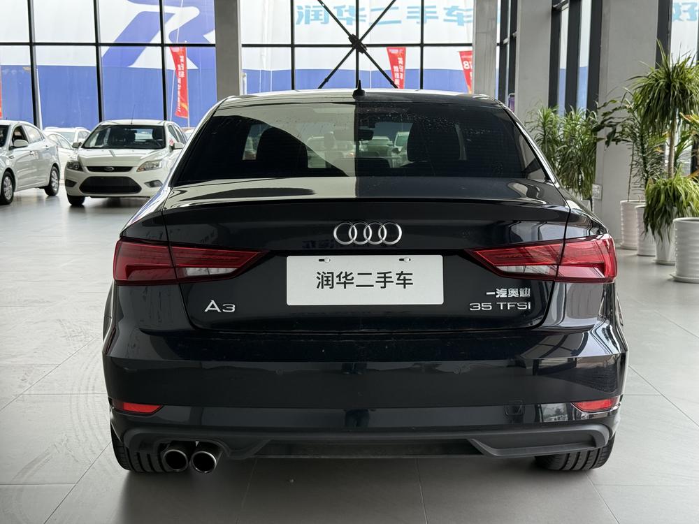 Audi A3 2018 30th Anniversary Limousine 35 TFSI Entry