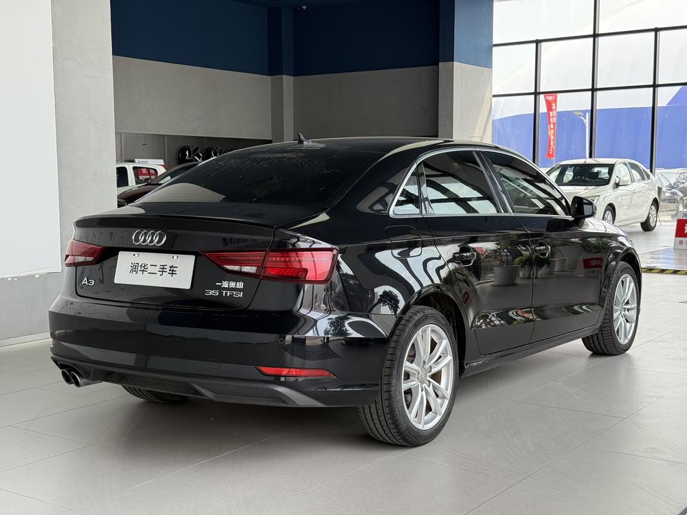 Audi A3 2018 30th Anniversary Limousine 35 TFSI Entry