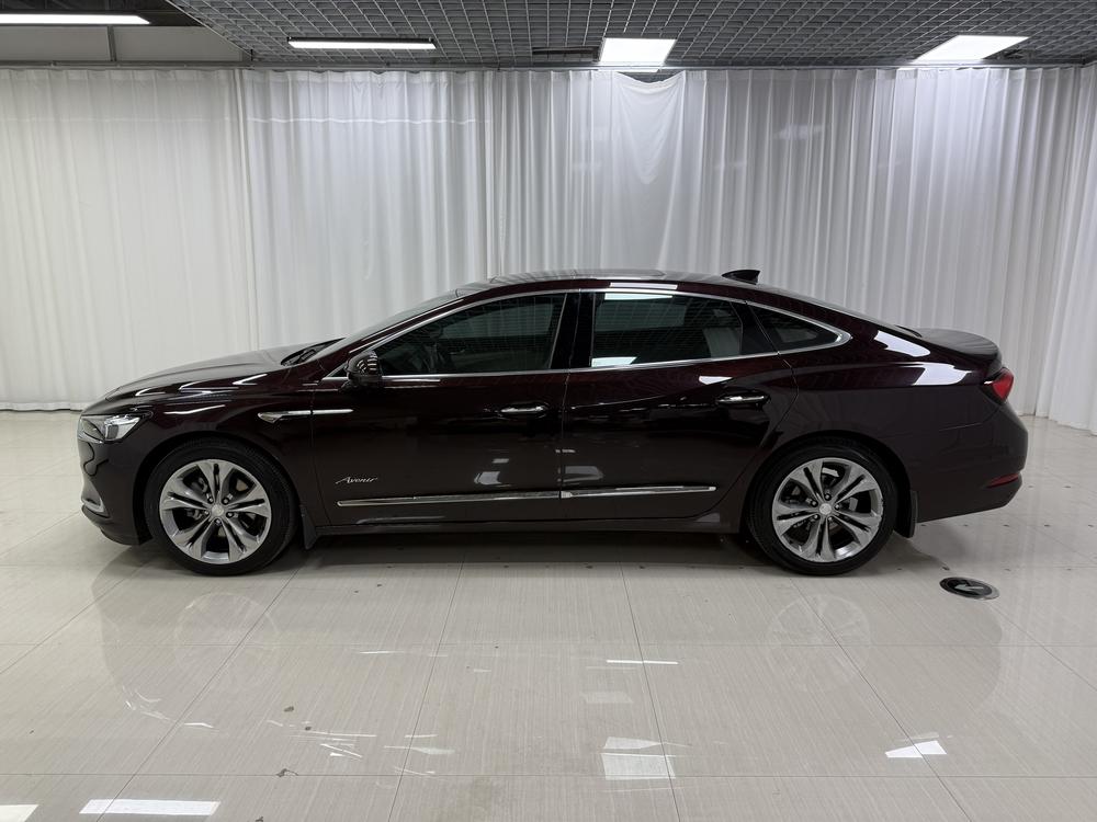 Buick LaCrosse Модель 2021 года Avenir Flagship
