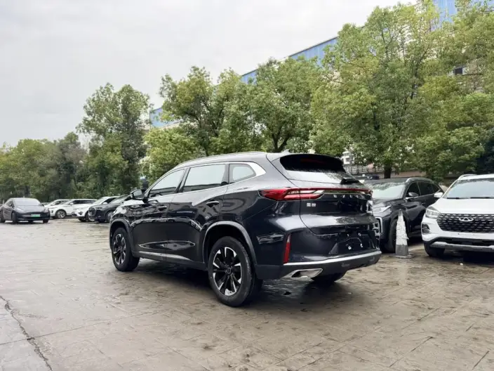 EXEED Lingyun 2023 Model Lynk 300T 2WD Star Enjoy Edition
