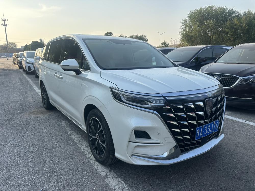Roewe iMAX8 2023 400TGI Premier Edition