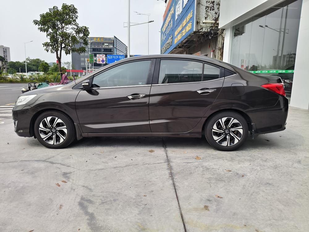 Honda Lingpai 2016 модификация 1.8L CVT Leading version