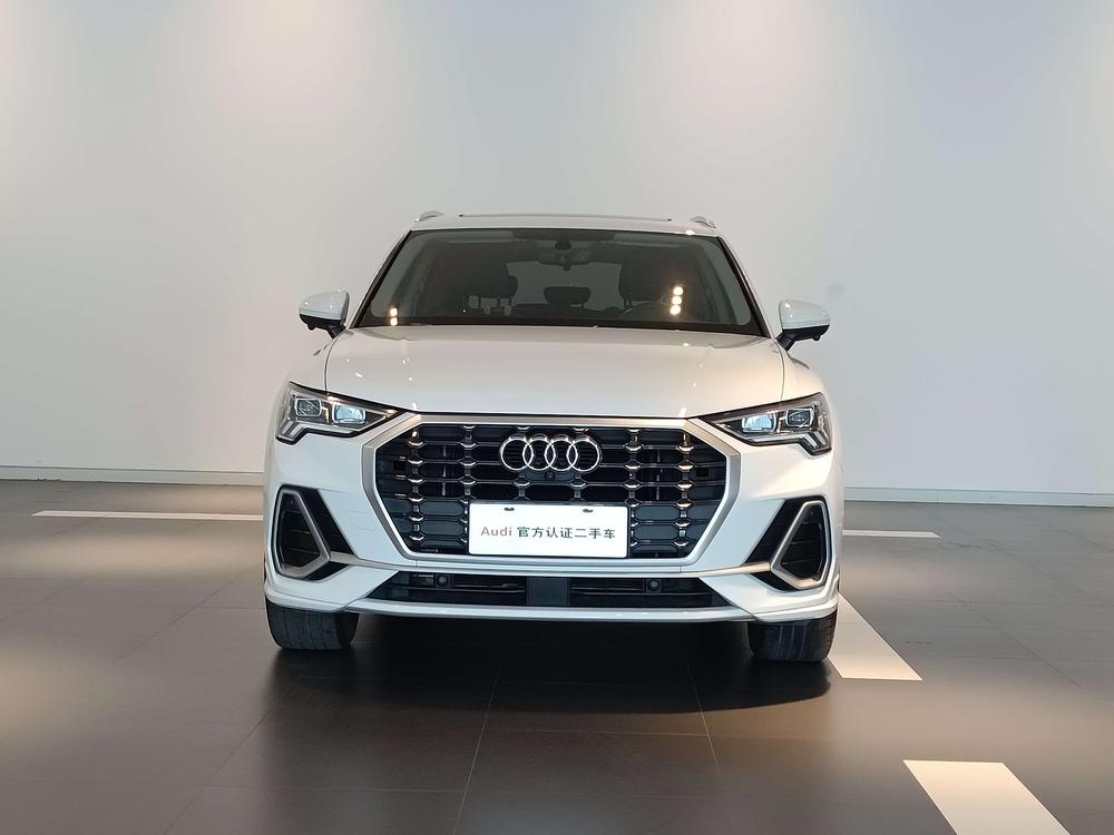 AUDI Q3 2023 35 TFSI Stylish Dynamic