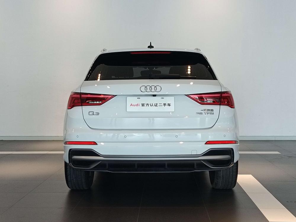 AUDI Q3 2023 35 TFSI Stylish Dynamic