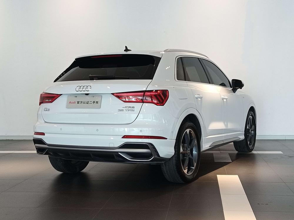 AUDI Q3 2023 35 TFSI Stylish Dynamic