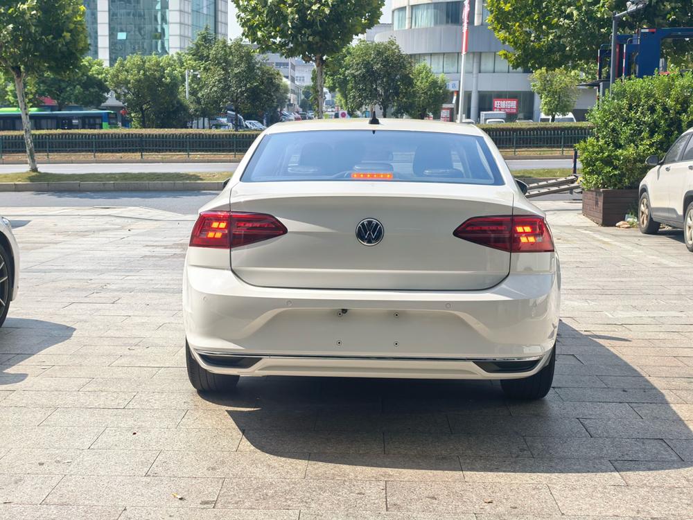 Volkswagen Lamando 2021 230TSI DSG Fashion