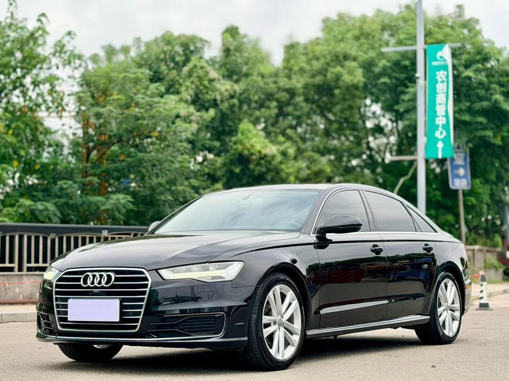 Audi A6L 2018 30th Anniversary TFSI Entry
