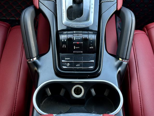 Porsche Cayenne 2011 Cayenne 3.0T – фото 25