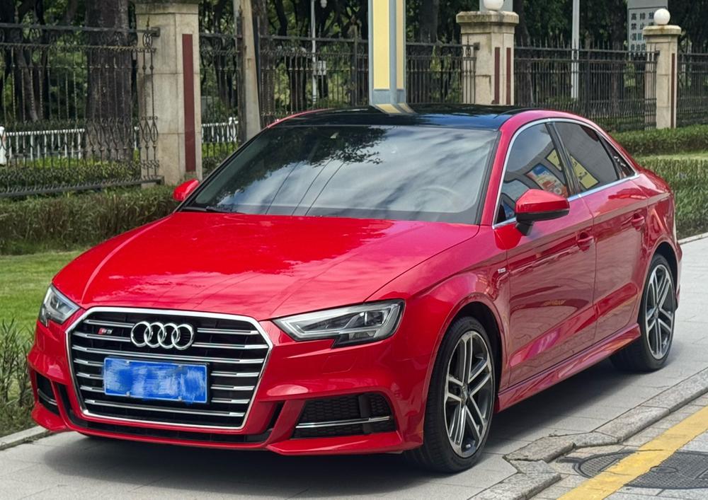 Audi A3 2018 30th Anniversary Limousine 35 TFSI Sport