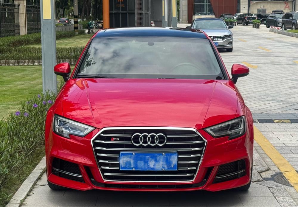 Audi A3 2018 30th Anniversary Limousine 35 TFSI Sport