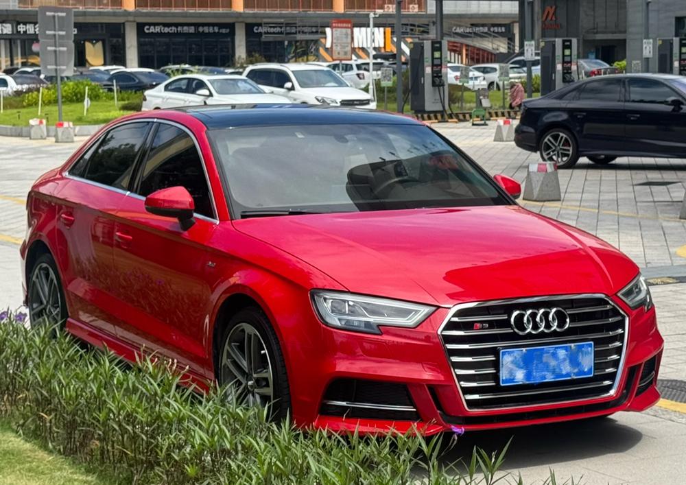 Audi A3 2018 30th Anniversary Limousine 35 TFSI Sport